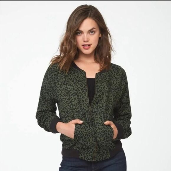 Beachlunchlounge Dasha Jacket Wakanda - Picture 1 of 9